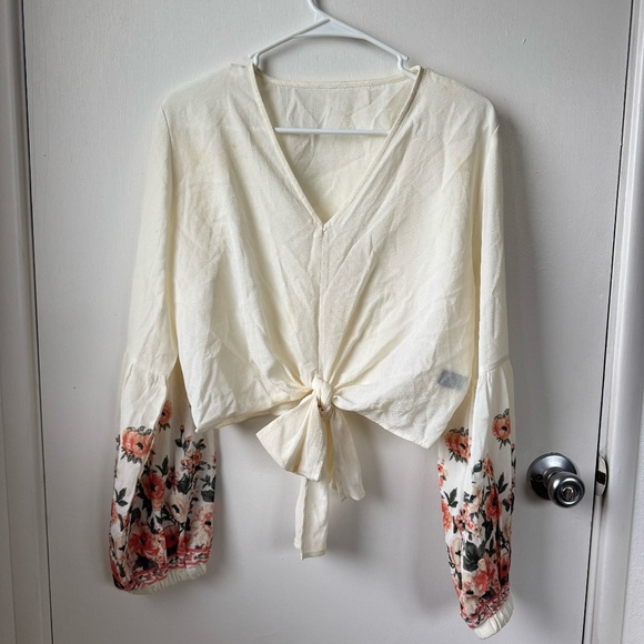 SHEIN Tops - Long sleeve floral/white top Shein, size XL